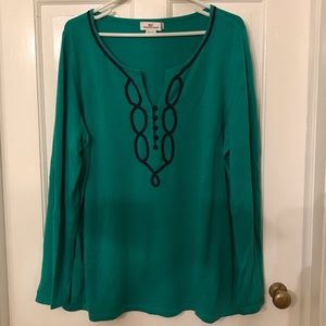 Vineyard Vines women’s tunic sweater